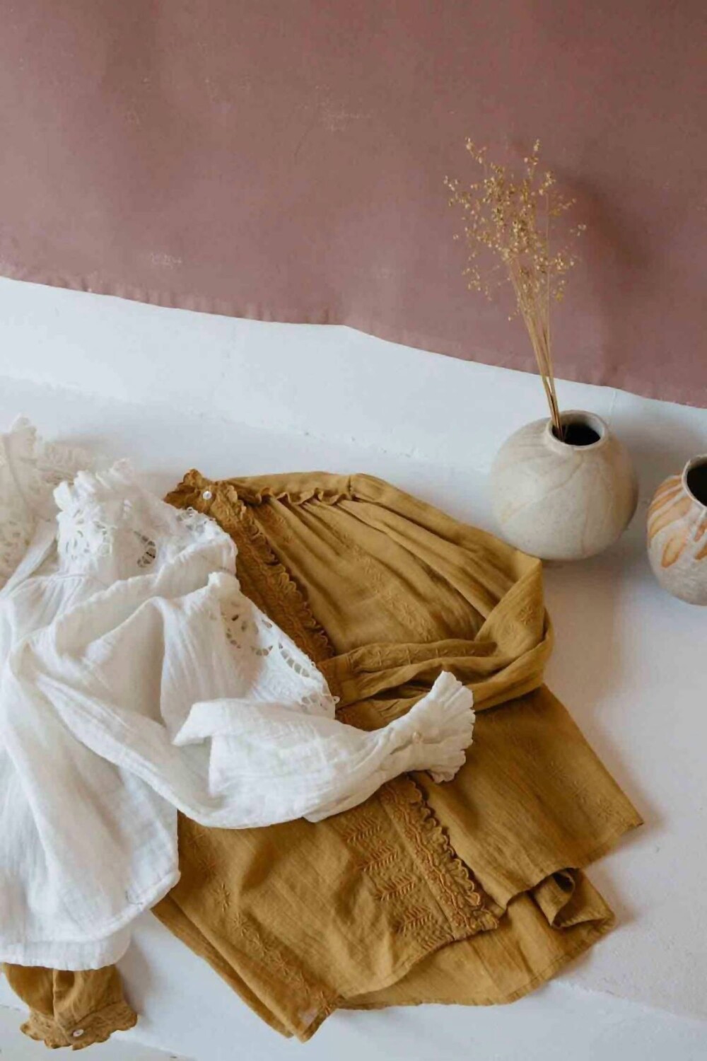 Женская блузка Coralie карамельного цвета Louise Misha
Женская блузка Coralie карамельного цвета Louise Misha