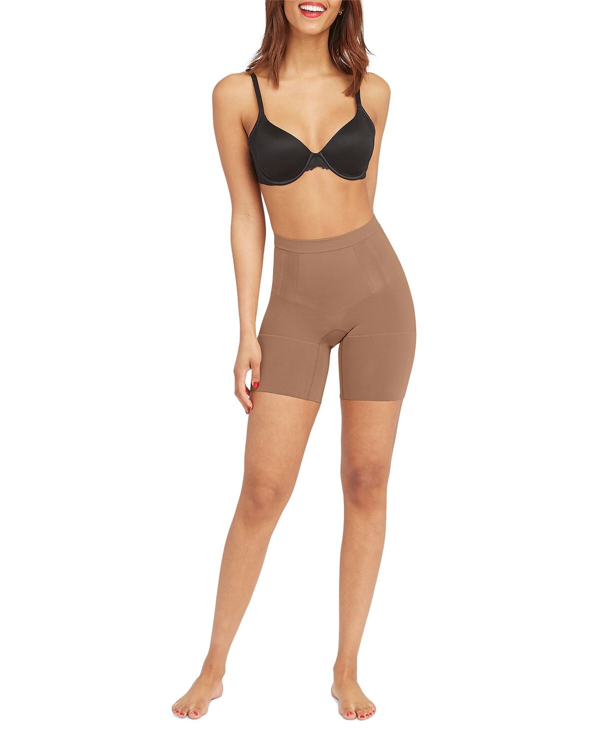 Женские шорты OnCore до середины бедра SS6615 SPANX
Женские шорты OnCore до середины бедра SS6615 SPANX