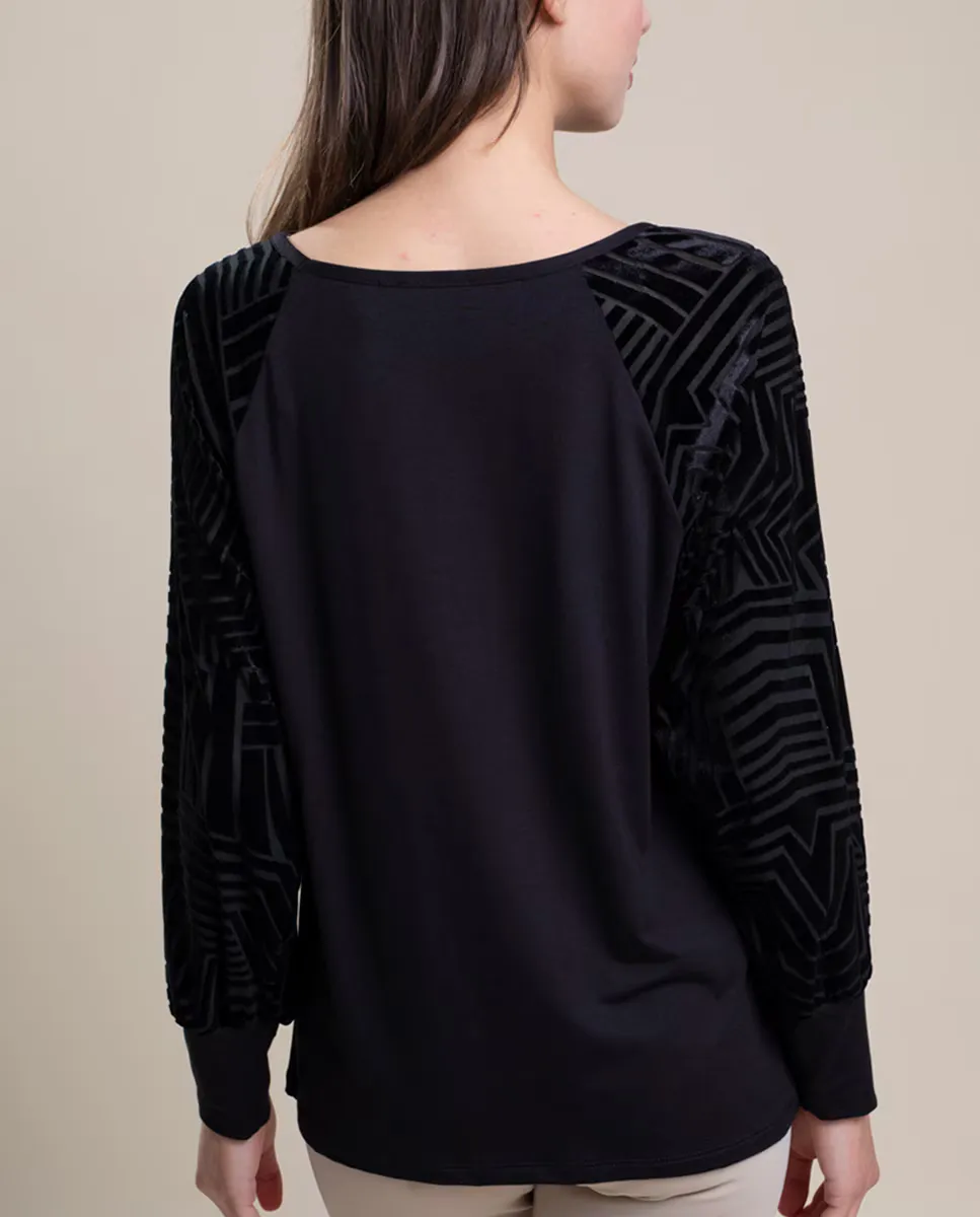 Женская майка с длинными рукавами и макраме Vittoria B. Intimo, черный
Женская майка с длинными рукавами и макраме Vittoria B. Intimo, черный