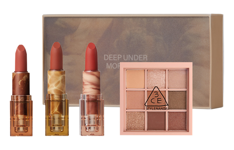 Набор косметики для женщин 3CE
Набор косметики для женщин 3CE