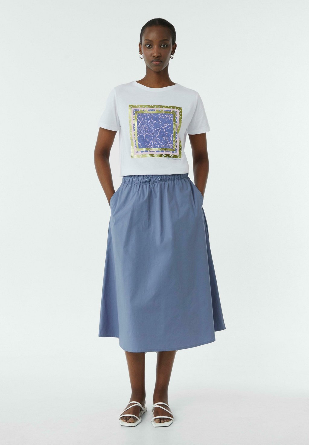 Юбка А-силуэта AUSGESTELLTER MIT ELASTIKBUND comma casual identity, синий
Юбка А-силуэта AUSGESTELLTER MIT ELASTIKBUND comma casual identity, синий