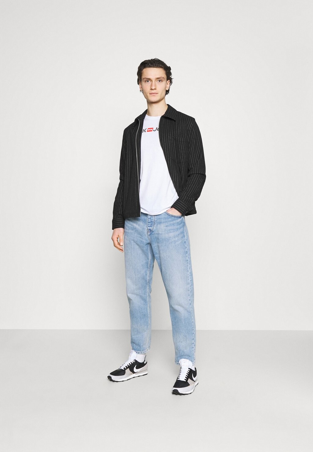 Футболка с принтом Jack & Jones, черный
Футболка с принтом Jack & Jones, черный