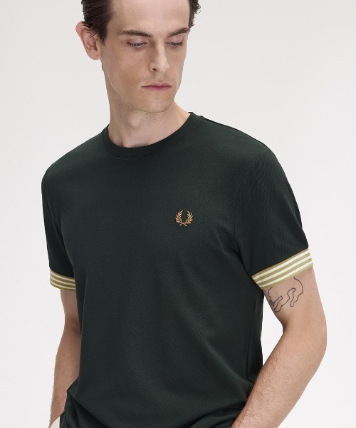 Футболка в полоску, с манжетами FRED PERRY, темно-зеленый
Футболка в полоску, с манжетами FRED PERRY, темно-зеленый