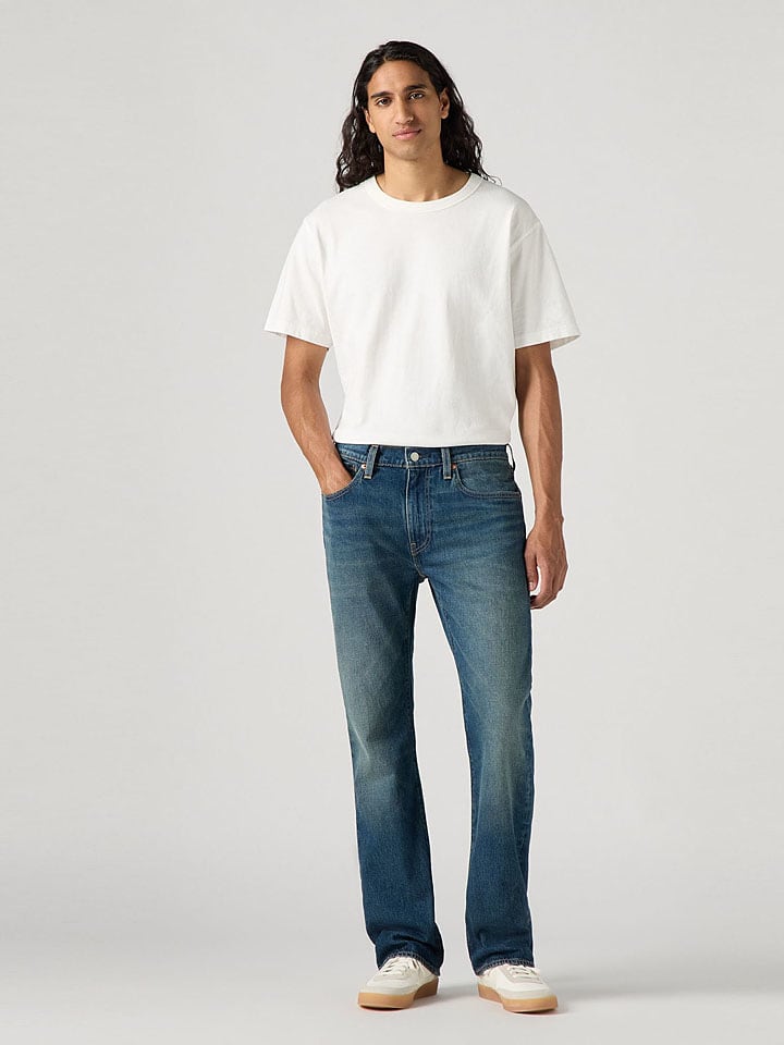 Джинсы "527" - Comfort Fit - синего цвета Levi´s
Джинсы "527" - Comfort Fit - синего цвета Levi´s