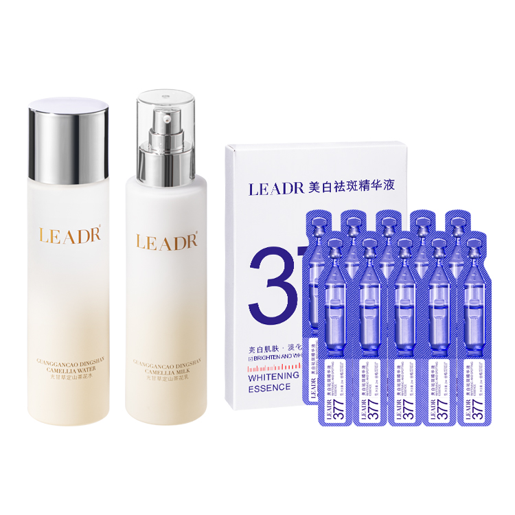 Наборы для ухода за кожей Unisex LEADR
Наборы для ухода за кожей Unisex LEADR