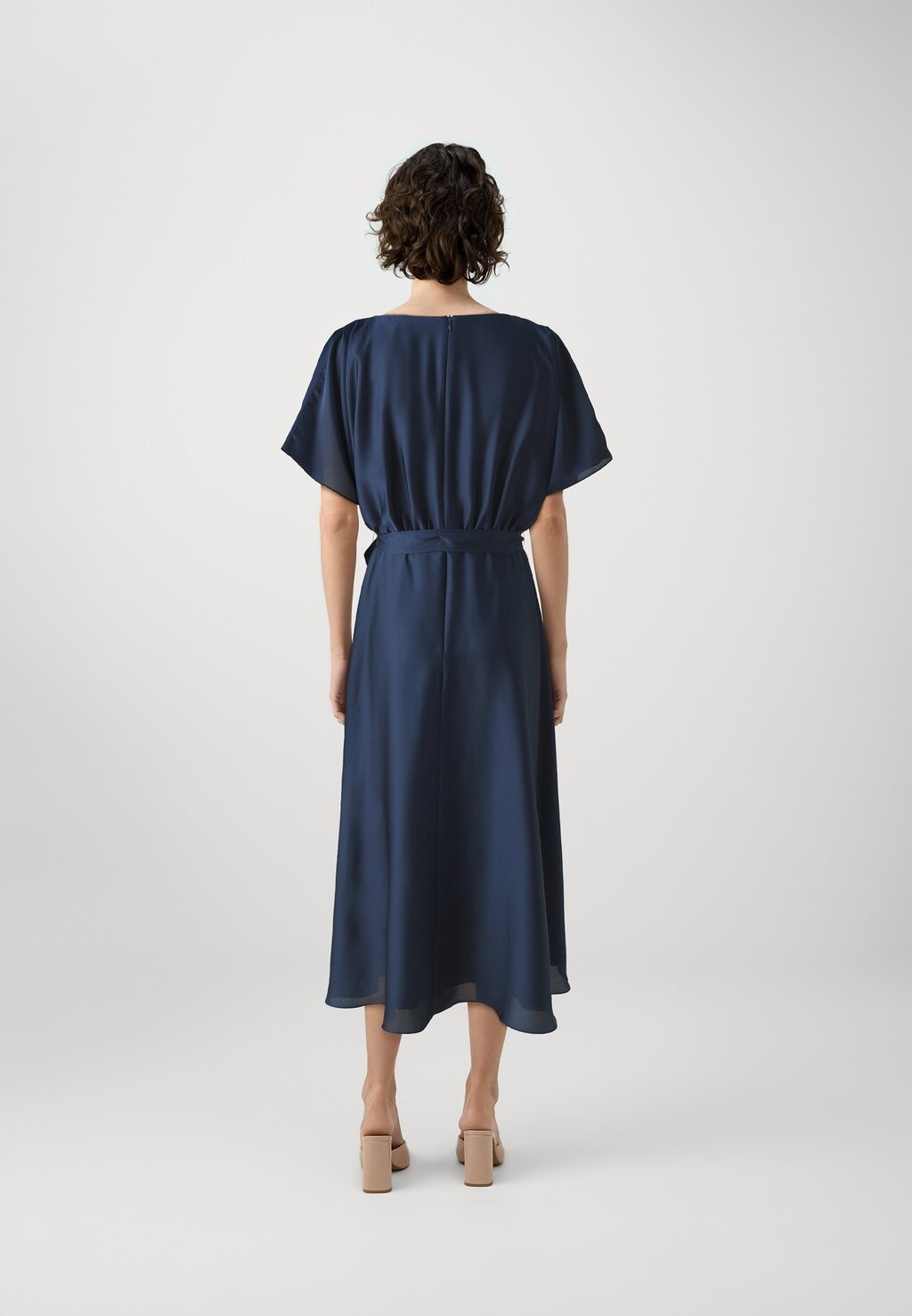 Коктейльное платье / Вечернее платье Swing, темно-синий 
Коктейльное платье / Вечернее платье Swing, темно-синий