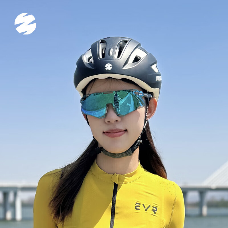 Велосипедный шлем SUNRIMOON CHEETAH 5.0 аэродинамический унисекс M, черный
Велосипедный шлем SUNRIMOON CHEETAH 5.0 аэродинамический унисекс M, черный