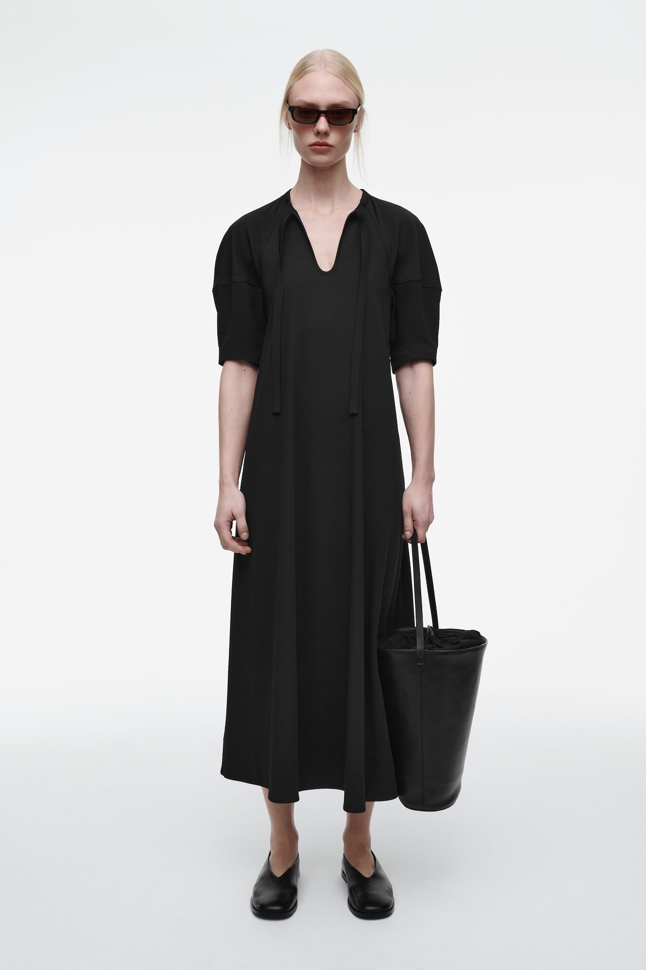 Платье макси с завязками COS, черный
Платье макси с завязками COS, черный