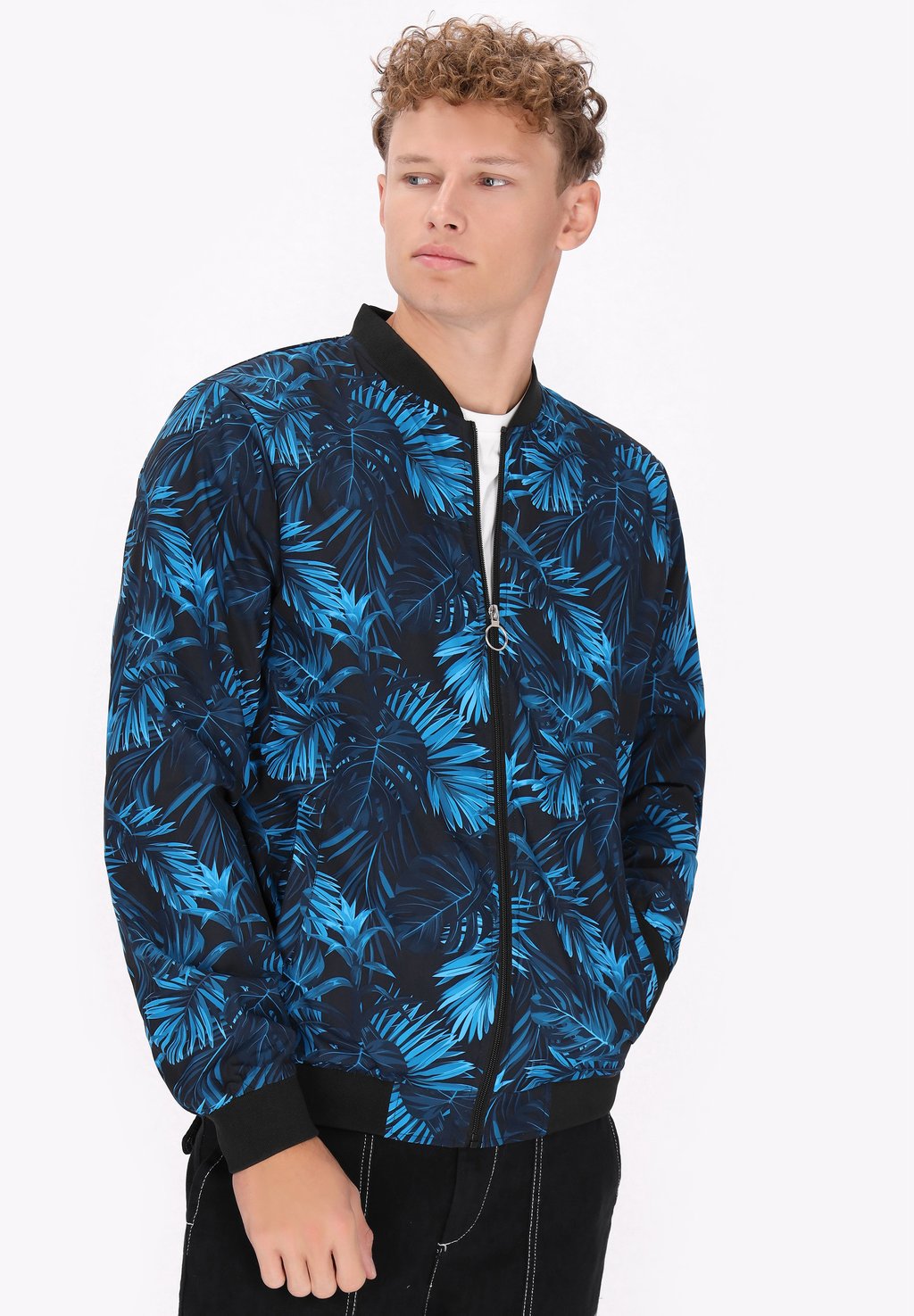 Куртка-бомбер Mo, синий
Куртка-бомбер Mo, синий