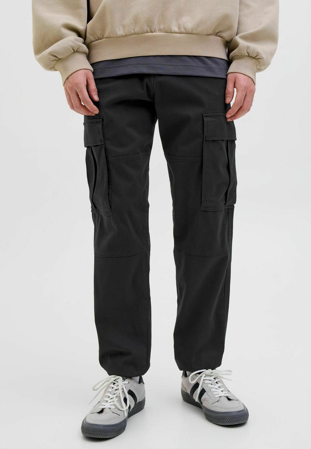 Брюки карго Jack & Jones, черный
Брюки карго Jack & Jones, черный