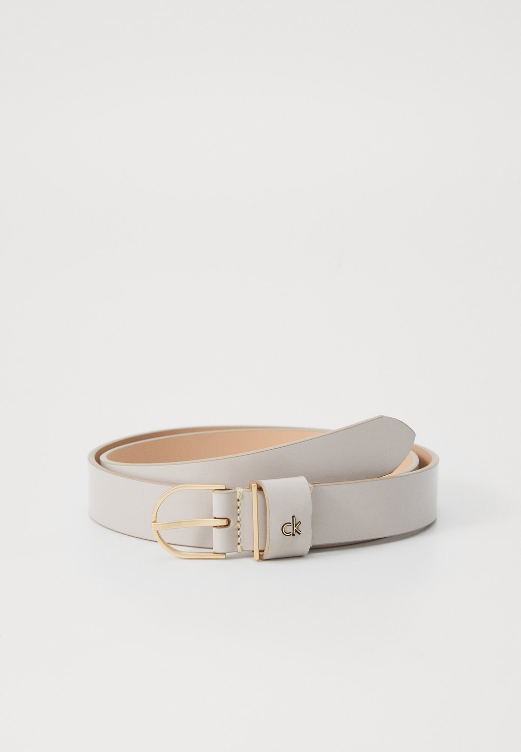 Пояс LOOP ROUND BUCKLE Calvin Klein, серо-коричневый
Пояс LOOP ROUND BUCKLE Calvin Klein, серо-коричневый