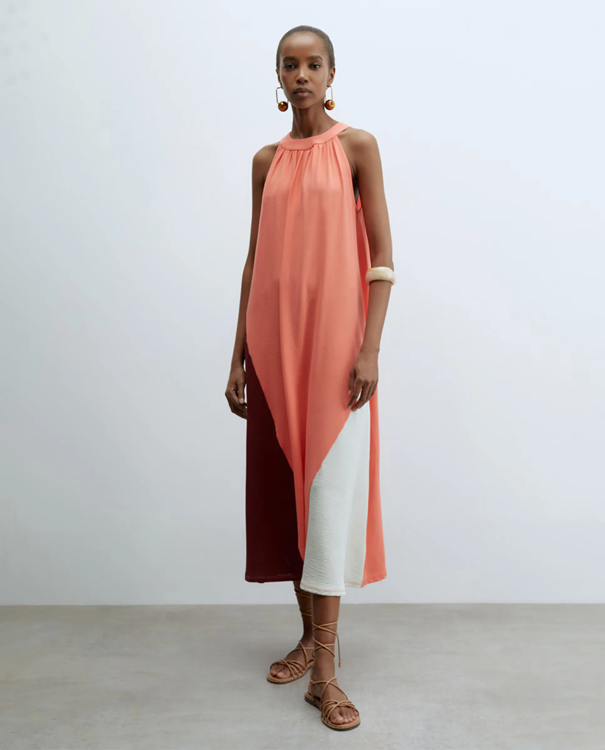 Платье с цветными блоками Sfera, коралловый
Платье с цветными блоками Sfera, коралловый