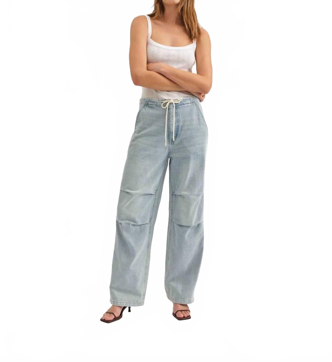 Брюки Jetset Drawcord Jogger In Ily Daze, Ily
Брюки Jetset Drawcord Jogger In Ily Daze, Ily