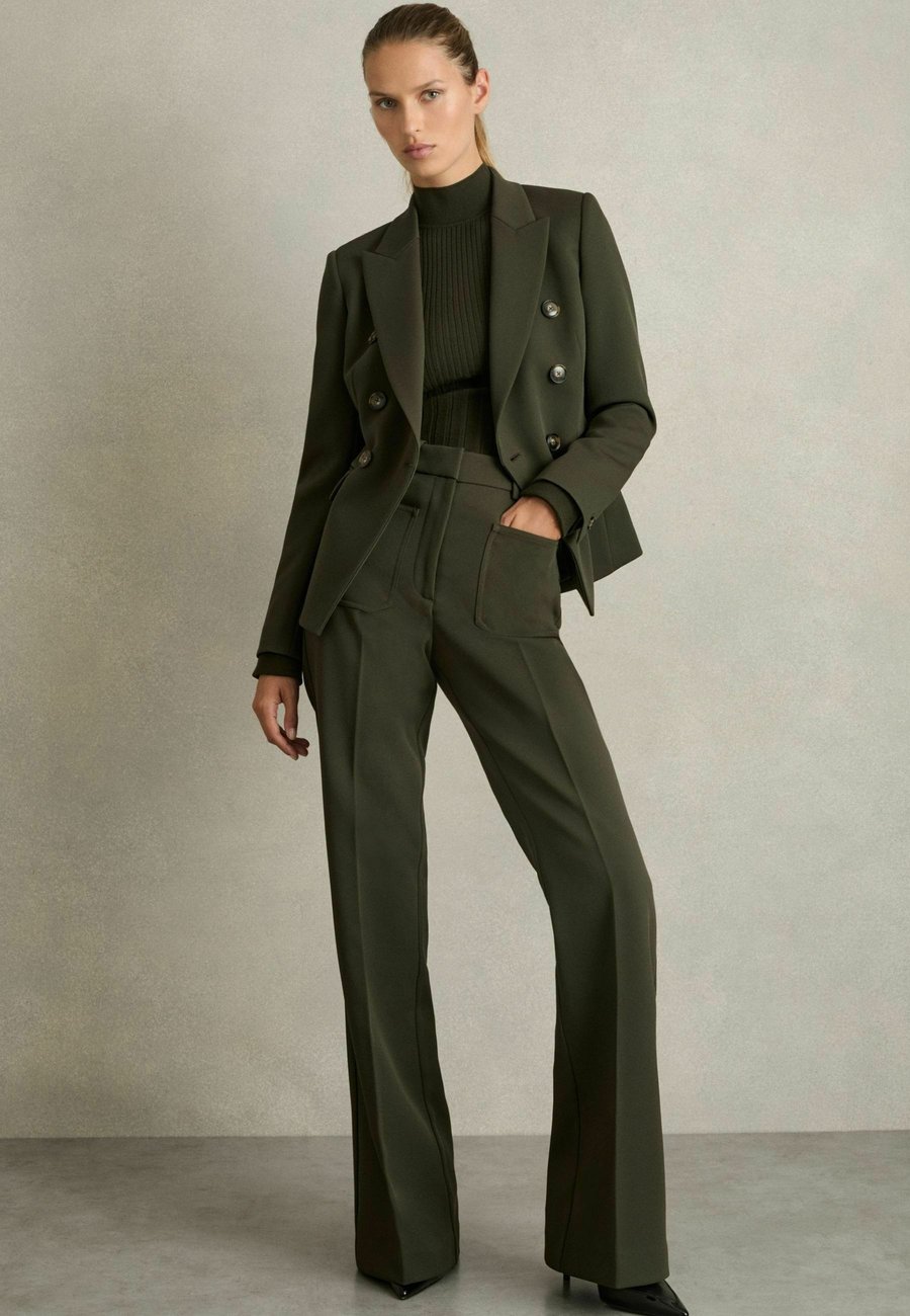 Брюки Reiss PRIYA HIGH-RISE FLARED, Green
Брюки Reiss PRIYA HIGH-RISE FLARED, Green