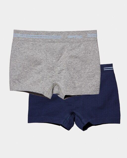 Комплект из двух гладких бесшовных боксеров для мальчика Impetus, серый
Комплект из двух гладких бесшовных боксеров для мальчика Impetus, серый