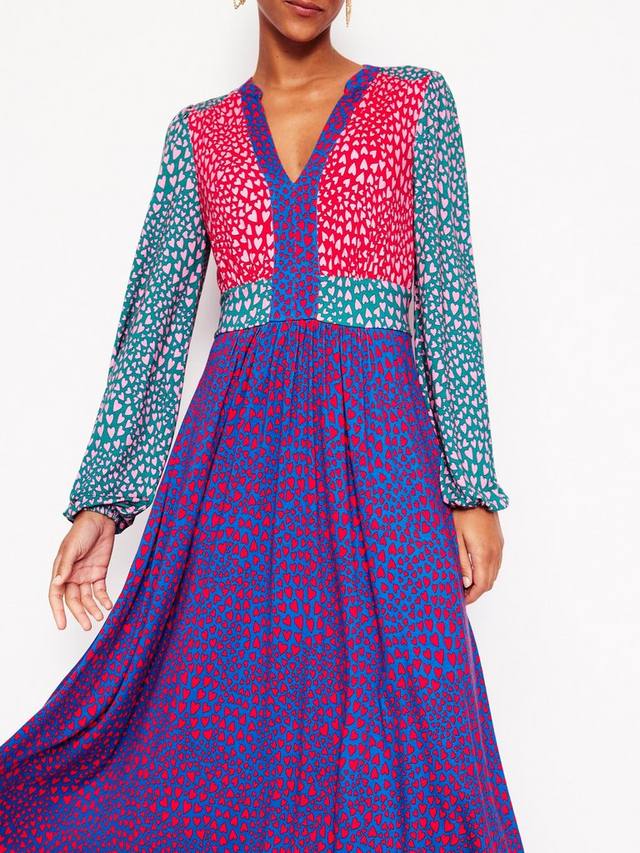 Миди-платье с лилиевыми сердечками Boden, синий/разноцветный
Миди-платье с лилиевыми сердечками Boden, синий/разноцветный