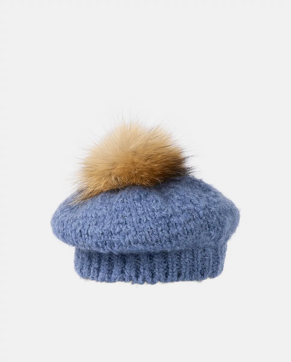 Вязаная кепка синего цвета с помпоном из натурального меха Navarro
Вязаная кепка синего цвета с помпоном из натурального меха Navarro