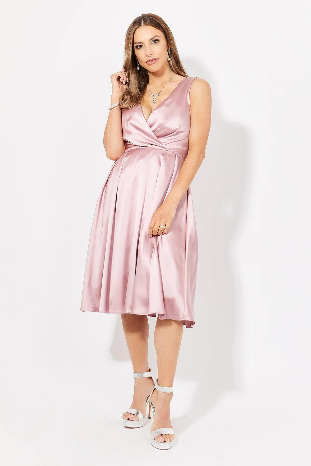 Атласное праздничное платье длиной до колена с V-образным вырезом KRISP, розовый 
Атласное праздничное платье длиной до колена с V-образным вырезом KRISP, розовый