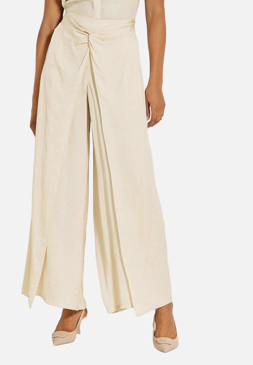 Брюки HOSE WEITE ÜBERWURF MADELEINE, кремовый
Брюки HOSE WEITE ÜBERWURF MADELEINE, кремовый