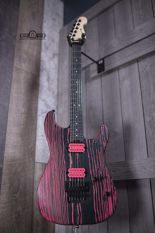 Электрогитара Charvel Pro-Mod San Dimas Style 1 HH FR E Ash, Ebony Fingerboard, Neon Pink Ash Electric Guitar 2975001521
Электрогитара Charvel Pro-Mod San Dimas Style 1 HH FR E Ash, Ebony Fingerboard, Neon Pink Ash Electric Guitar 2975001521