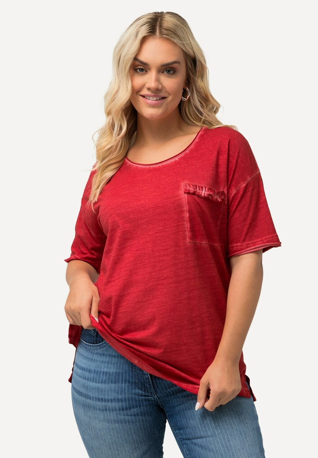 Базовая футболка RÜSCHEN-BRUSTTASCHE RUNDHALS HALBARM Ulla Popken, красный 
Базовая футболка RÜSCHEN-BRUSTTASCHE RUNDHALS HALBARM Ulla Popken, красный