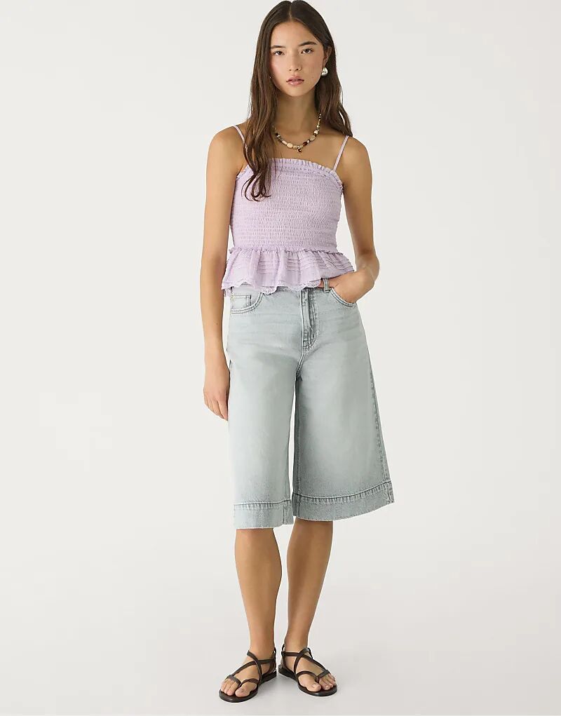 Бермуды Stradivarius насыщенного синего цвета
Бермуды Stradivarius насыщенного синего цвета