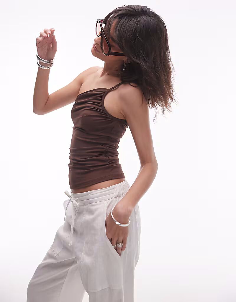 Асимметричный топ Topshop из джерси с бретелями коричневого цвета
Асимметричный топ Topshop из джерси с бретелями коричневого цвета