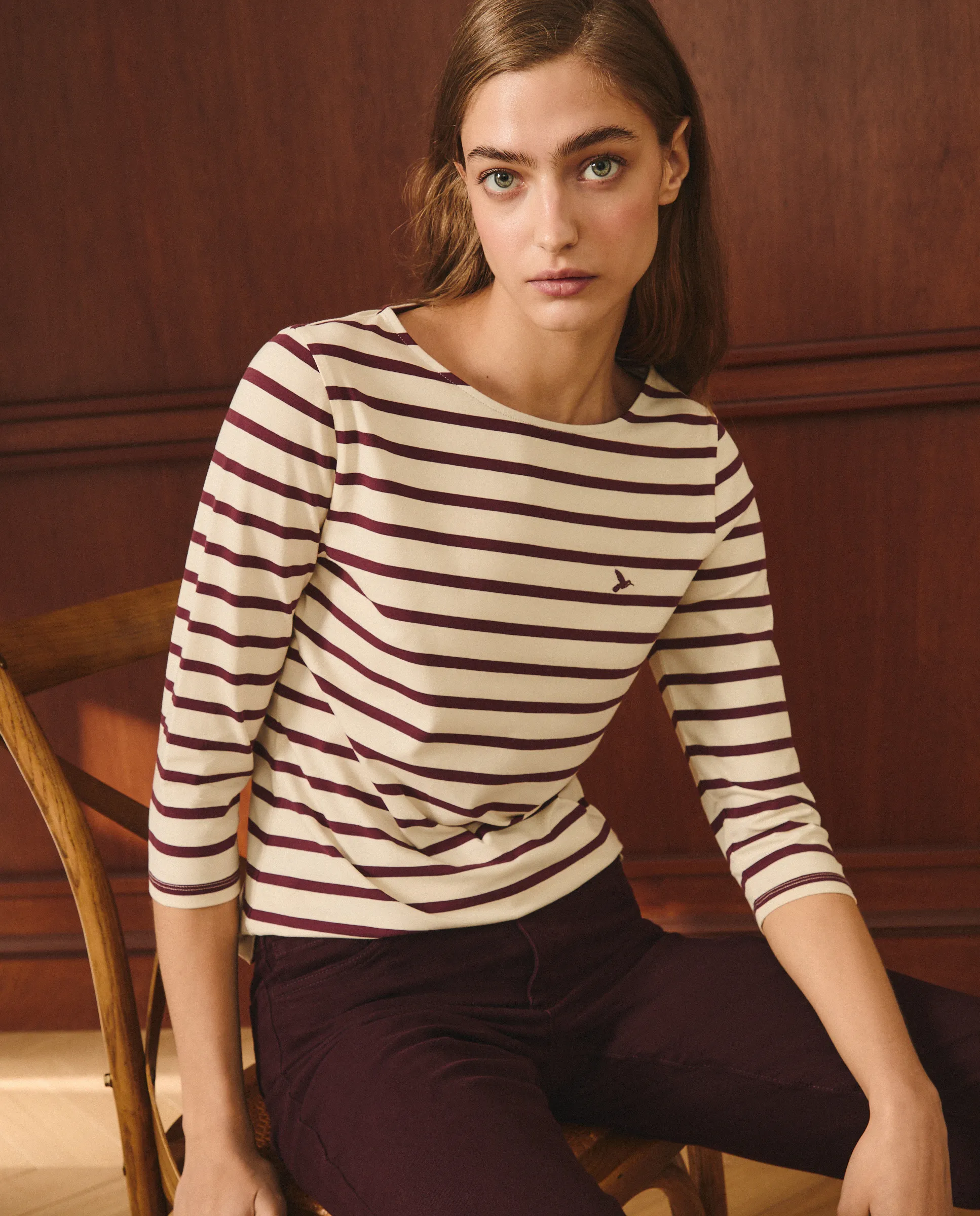 Женская хлопковая футболка с принтом Lloyd'S, фиолетовый
Женская хлопковая футболка с принтом Lloyd'S, фиолетовый