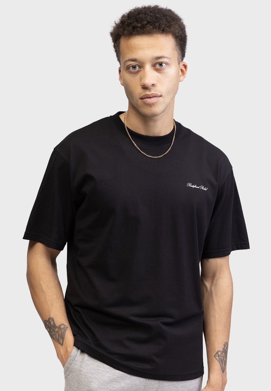 Футболка Redefined Rebel GARED BOXY, Black
Футболка Redefined Rebel GARED BOXY, Black