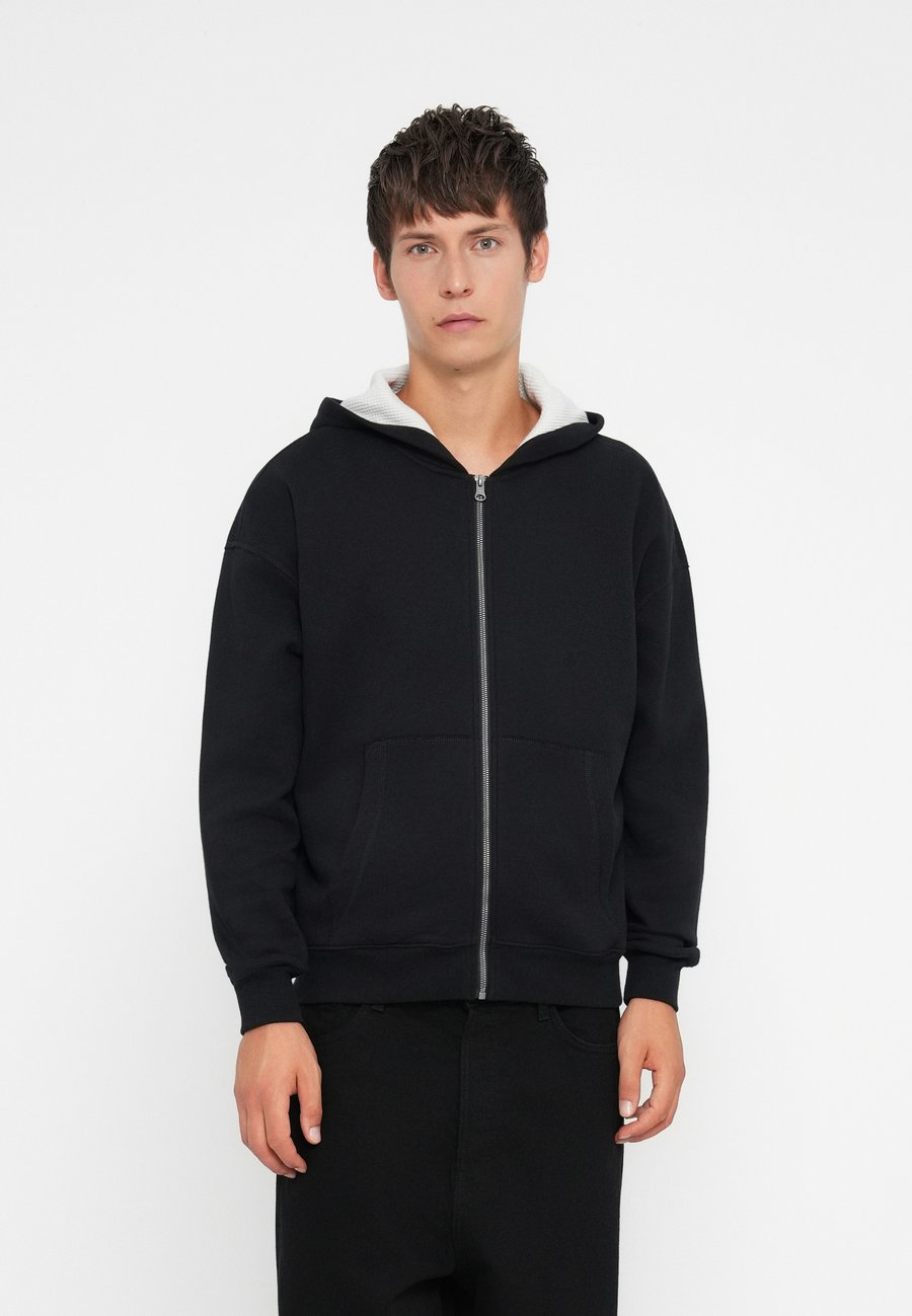 Толстовка Hollister Co. BOXY LINED, Black
Толстовка Hollister Co. BOXY LINED, Black