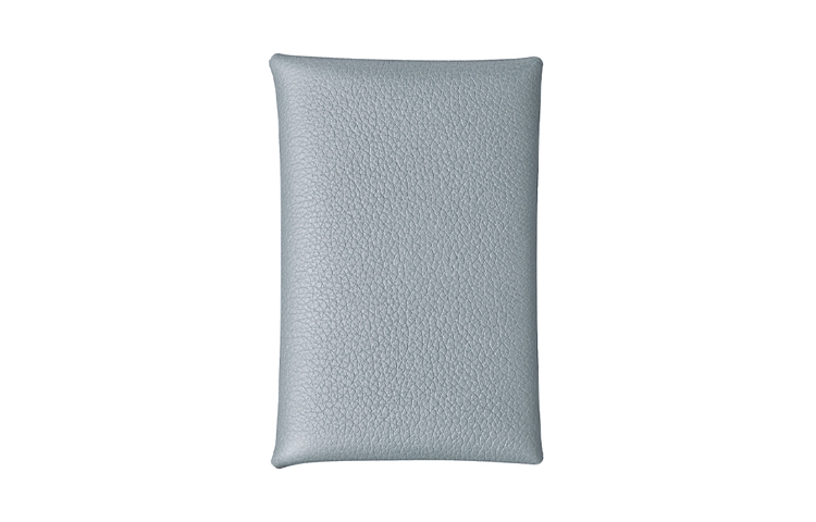 HERMES Картхолдер из телячьей кожи вечного цвета ледниково-голубой для женщин
HERMES Картхолдер из телячьей кожи вечного цвета ледниково-голубой для женщин