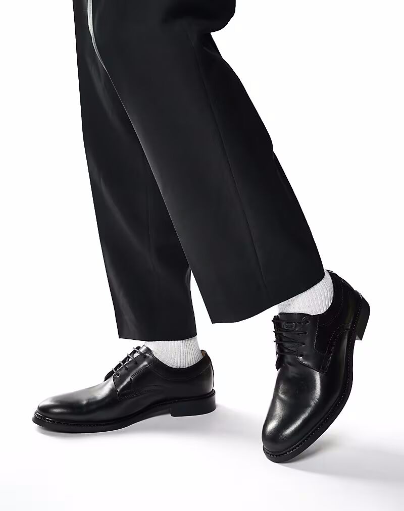 Туфли Base London Drake вощеные черного цвета
Туфли Base London Drake вощеные черного цвета