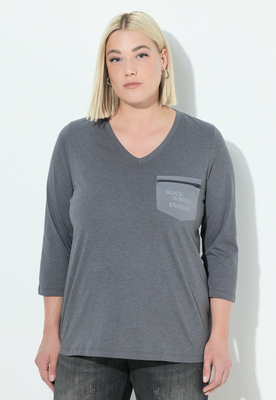 Топ Ulla Popken Long sleeved top, Graphite Grey/Grey
Топ Ulla Popken Long sleeved top, Graphite Grey/Grey