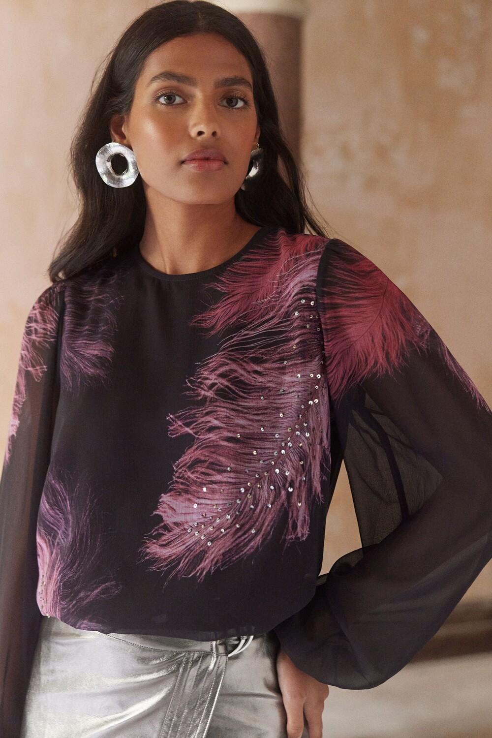 Блузка с круглым вырезом и расклешенными рукавами, украшенная перьями Love & Roses, красный
Блузка с круглым вырезом и расклешенными рукавами, украшенная перьями Love & Roses, красный