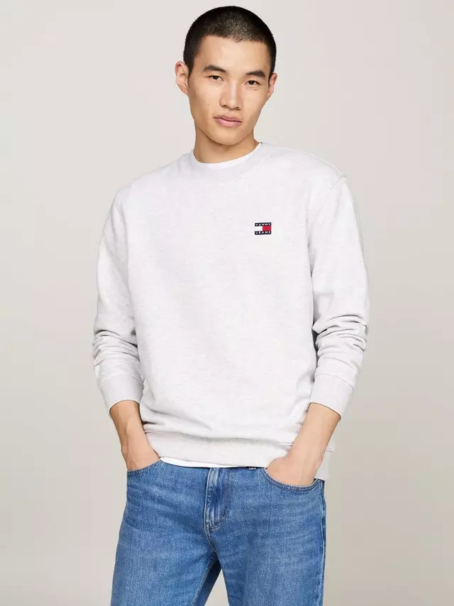 Толстовка Tommy Hilfiger Tommy Jeans Badge Crew Regular Fit, цвет silver/grey/htr
Толстовка Tommy Hilfiger Tommy Jeans Badge Crew Regular Fit, цвет silver/grey/htr
