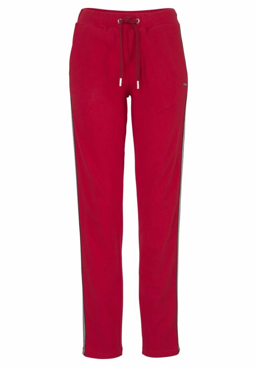 Обычные брюки BENCH, цвет Ruby red
Обычные брюки BENCH, цвет Ruby red