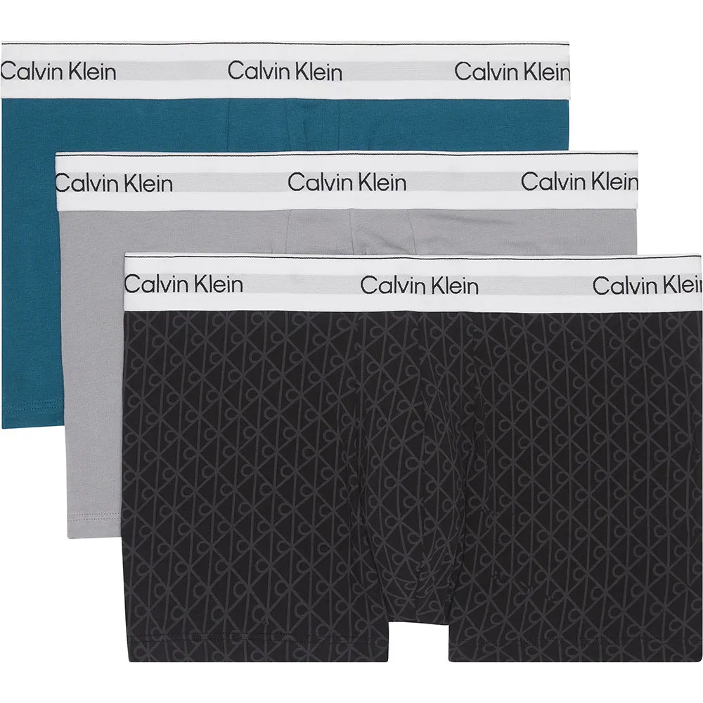 Боксеры Calvin Klein LV00NB4565 Trunk 3 units, мультиколор
Боксеры Calvin Klein LV00NB4565 Trunk 3 units, мультиколор