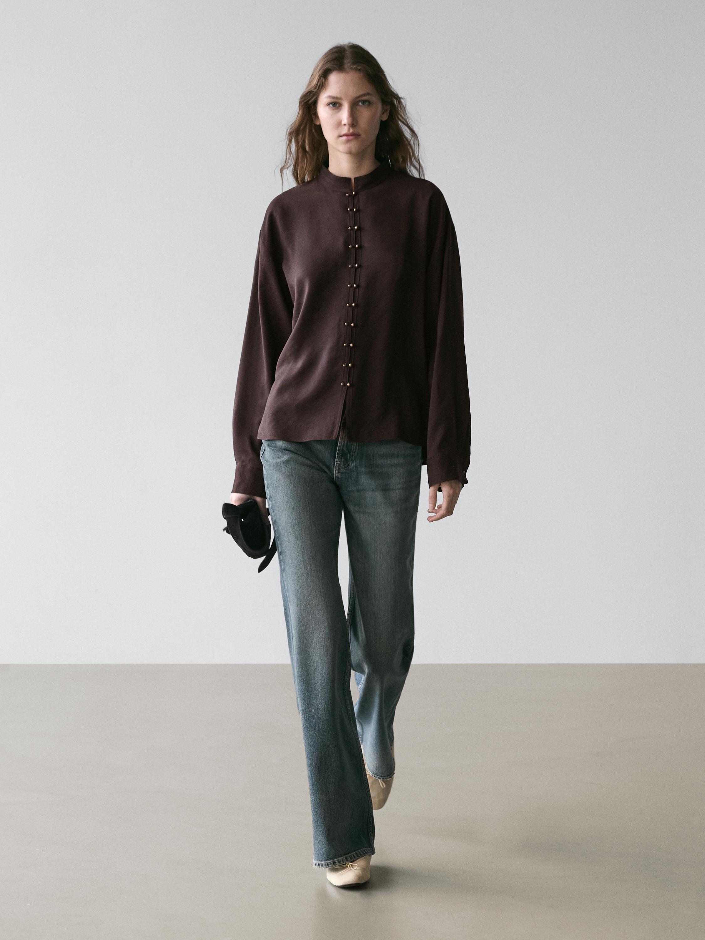 Летящая рубашка с деталями пуговиц Massimo Dutti, terra-cotta
Летящая рубашка с деталями пуговиц Massimo Dutti, terra-cotta