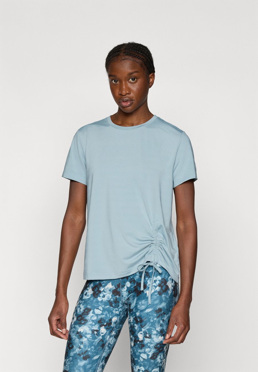 Футболка ONLY Play ONPMANDY ON LOOSE TOP, Arona/Blue, Синий, Футболка ONLY Play ONPMANDY ON LOOSE TOP, Arona/Blue
Футболка ONLY Play ONPMANDY ON LOOSE TOP, Arona/Blue, Синий, Футболка ONLY Play ONPMANDY ON LOOSE TOP, Arona/Blue