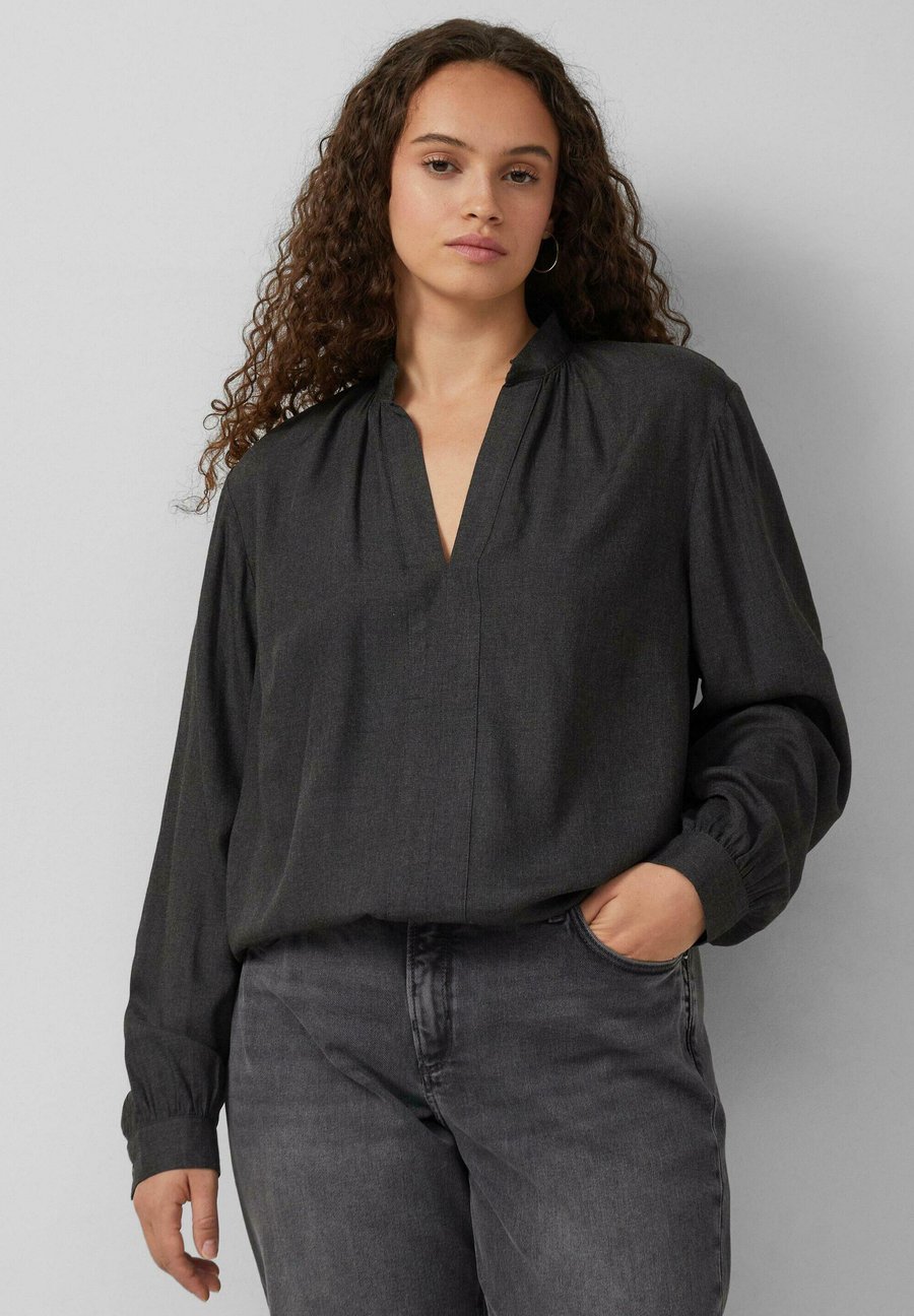 Блуза QS Blouse, Schwarz/Black
Блуза QS Blouse, Schwarz/Black