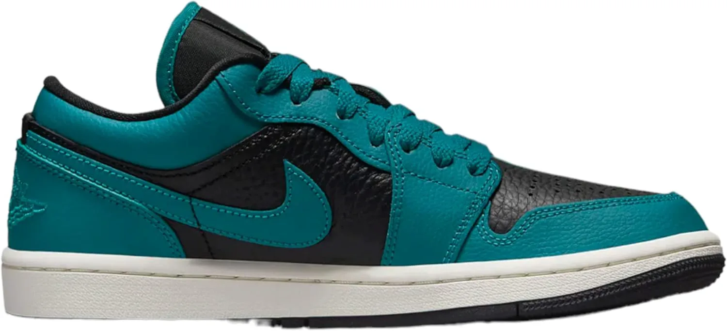 Женские кроссовки Nike WMNS Air Jordan 1 Low, черный
Женские кроссовки Nike WMNS Air Jordan 1 Low, черный
