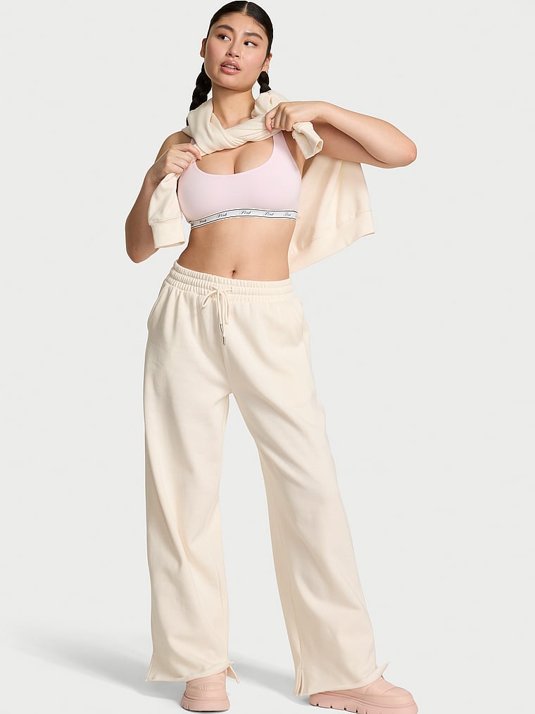 Широкие спортивные брюки из флиса Ivy с разрезом по низу Pink, winter white pretty in pink
Широкие спортивные брюки из флиса Ivy с разрезом по низу Pink, winter white pretty in pink