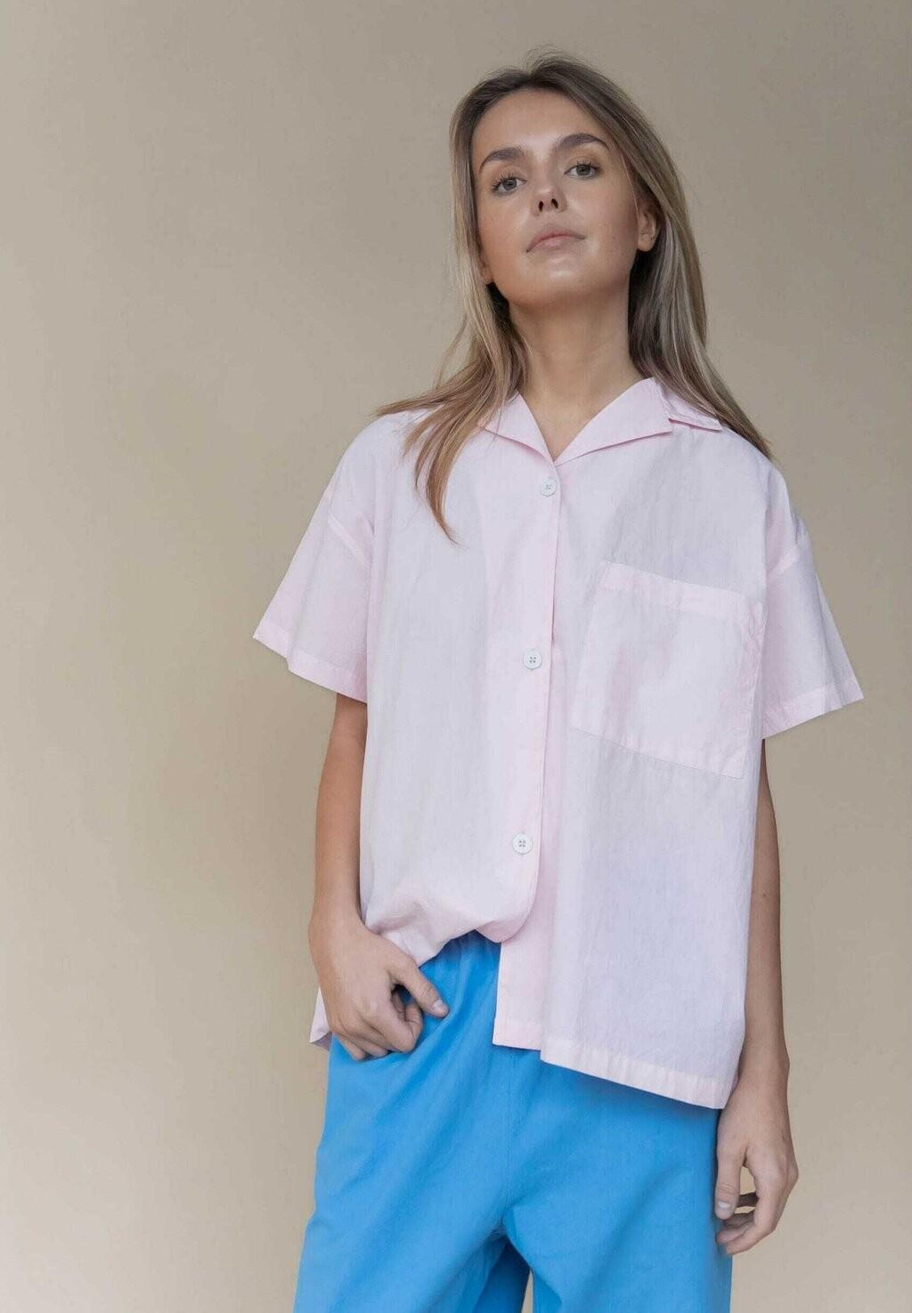 Блузка на пуговицах Studio Feder, розовый
Блузка на пуговицах Studio Feder, розовый