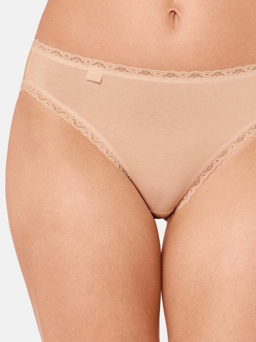 Набор тайских слипов из 6 штук хлопкового кружева 24/7. Sloggi, бежевый
Набор тайских слипов из 6 штук хлопкового кружева 24/7. Sloggi, бежевый