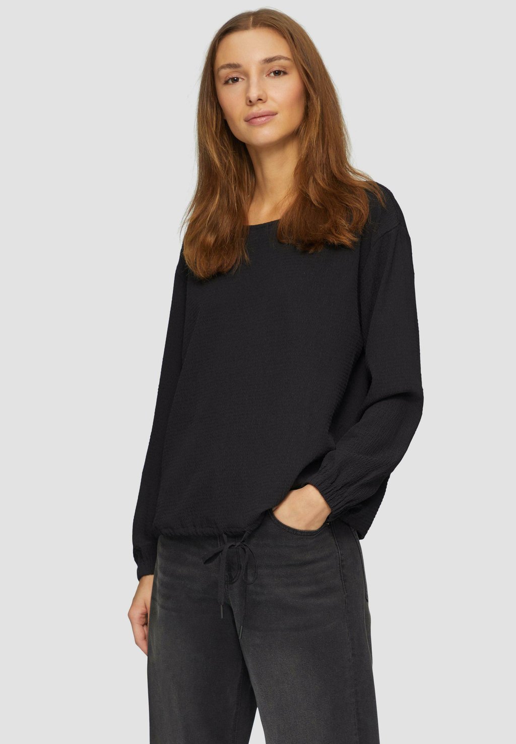 Блуза STRUKTURIERTE MIT ÜBERSCHNITTENEN SCHULTERN s.Oliver, черный
Блуза STRUKTURIERTE MIT ÜBERSCHNITTENEN SCHULTERN s.Oliver, черный