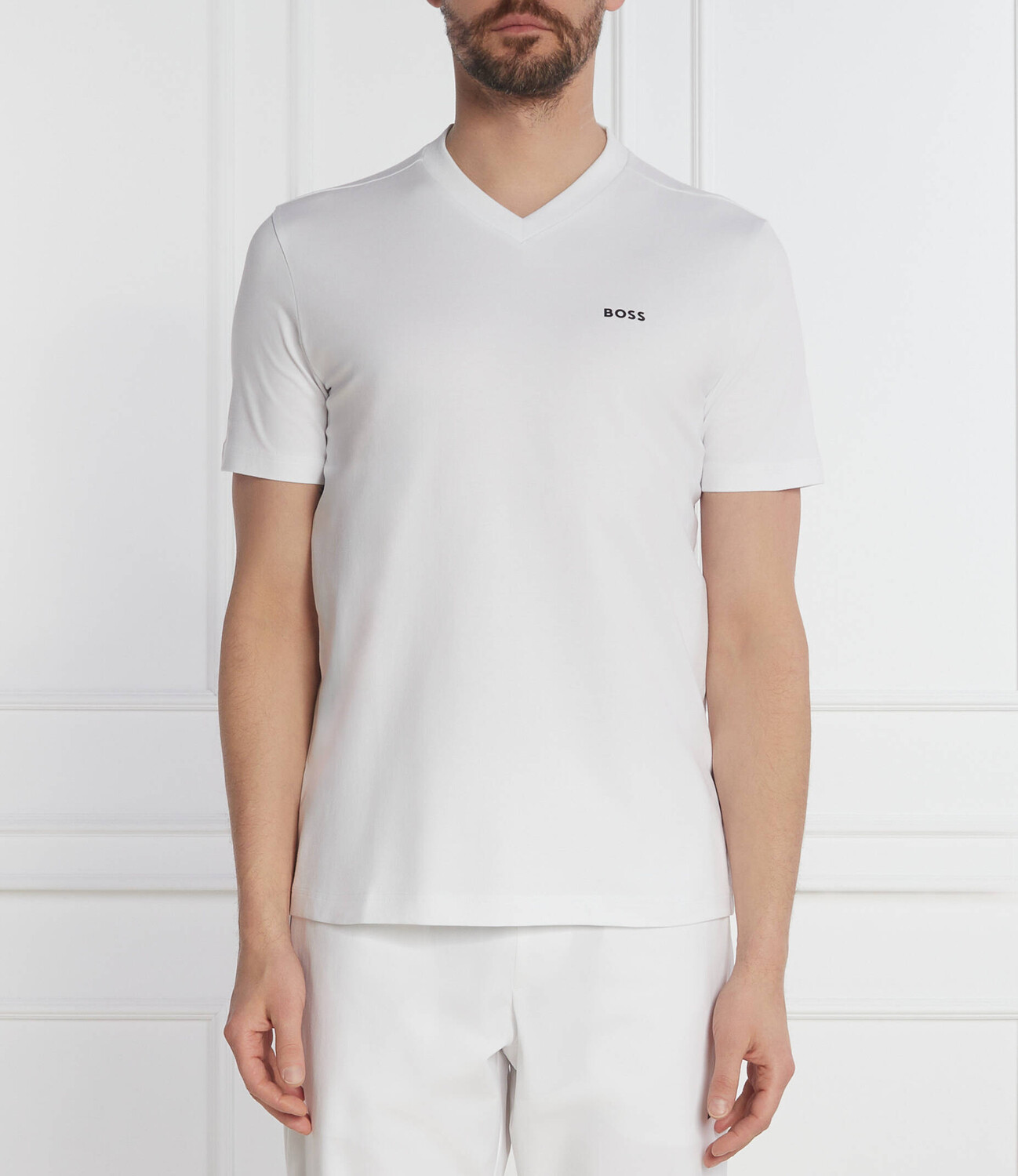 Футболка BOSS GREEN Tee V Regular Fit stretch, белый 
Футболка BOSS GREEN Tee V Regular Fit stretch, белый