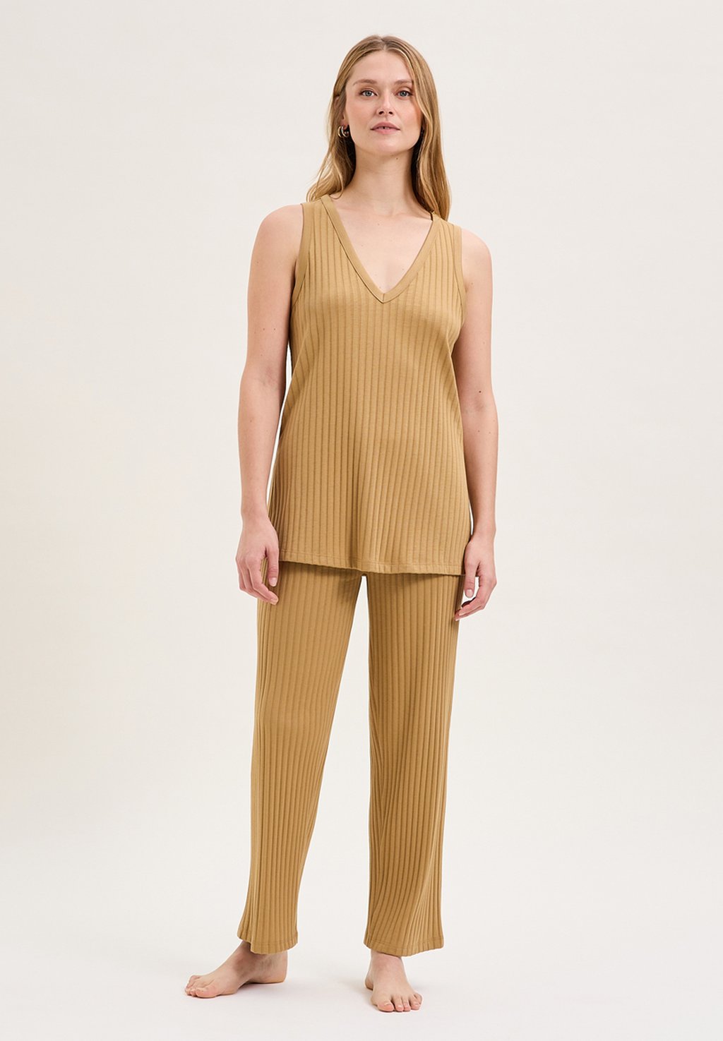 Пижама SET - Pyjama set Laurence Tavernier, цвет Bronze
Пижама SET - Pyjama set Laurence Tavernier, цвет Bronze