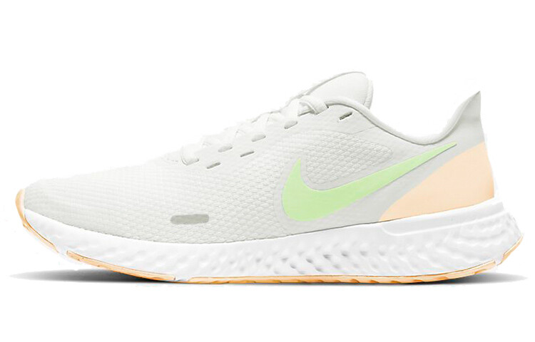 Женские беговые кроссовки Nike Revolution 5 Series
Женские беговые кроссовки Nike Revolution 5 Series