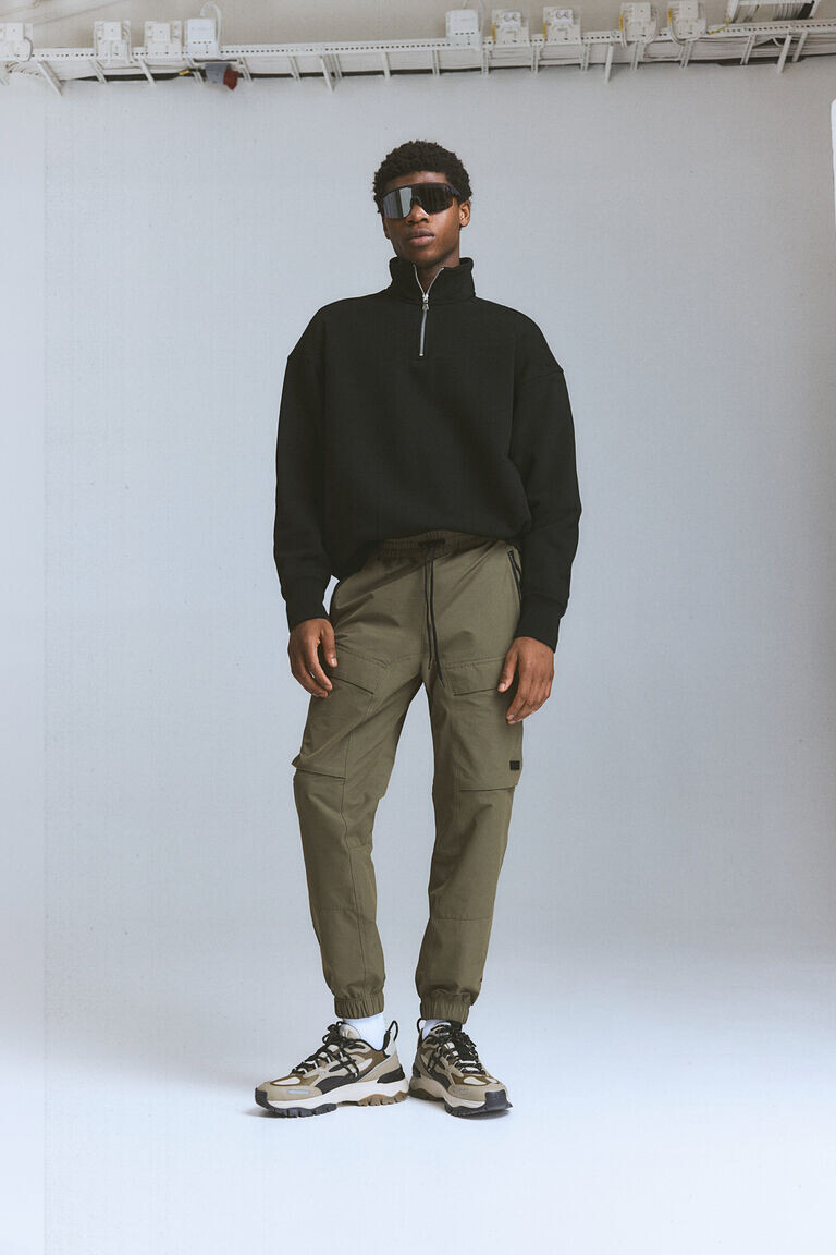 Спортивные брюки-карго H&M, хаки
Спортивные брюки-карго H&M, хаки