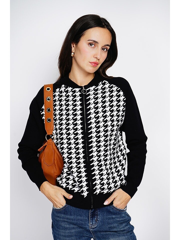 Спортивная куртка ASSUILI Kaschmir-Sweatjacke, черный/белый
Спортивная куртка ASSUILI Kaschmir-Sweatjacke, черный/белый